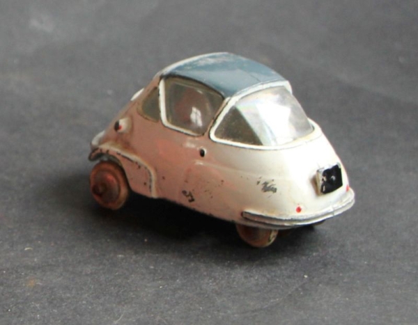 Quiralu BMW Isetta Velam 1960 DieCast Model (7331)